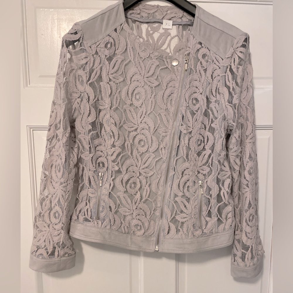 Gorgeous XL jacket — see through — beautiful detailing